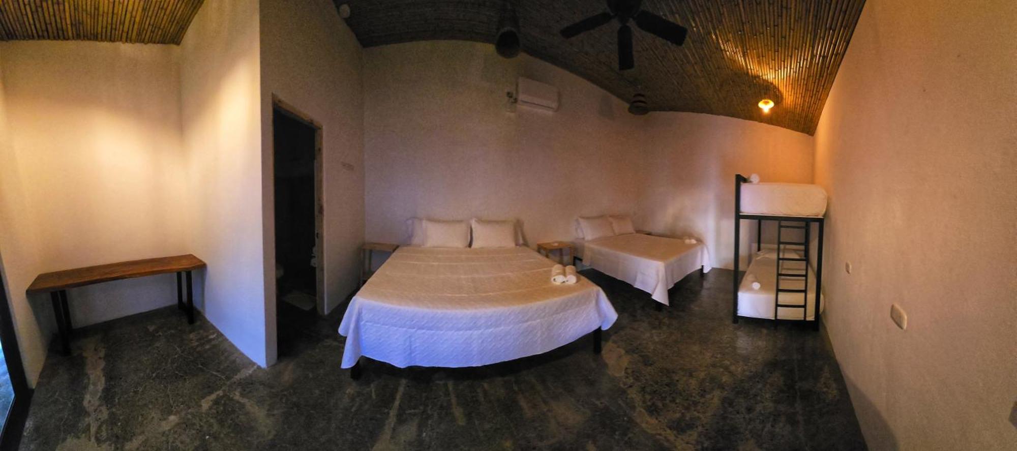 Bonding Coffee Roaster Cafe & Hotel Quepos Bagian luar foto