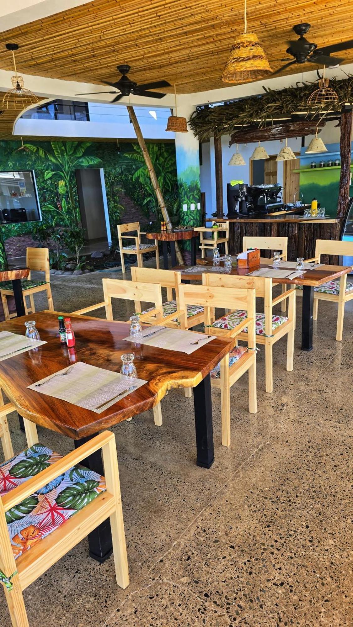Bonding Coffee Roaster Cafe & Hotel Quepos Bagian luar foto